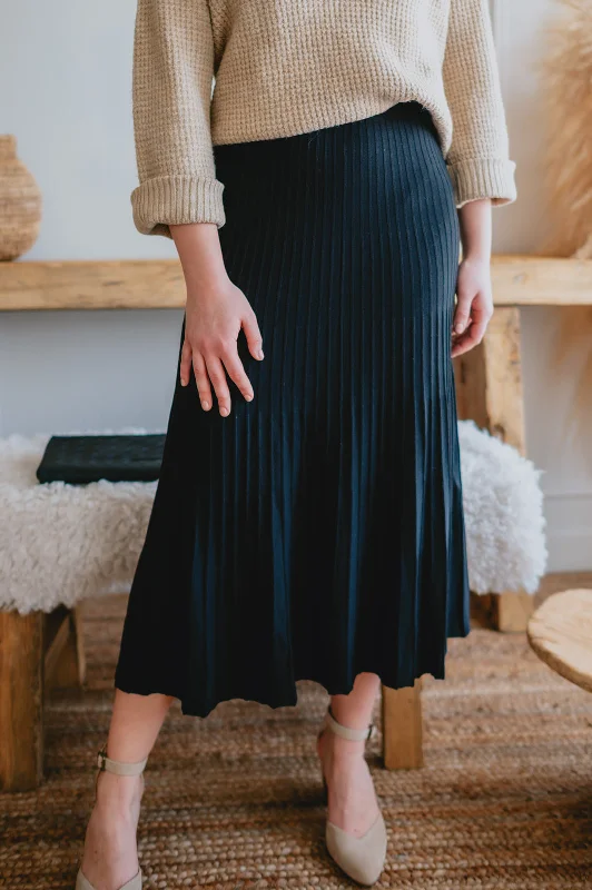 The Jobe Skirt by InWear - PLUS