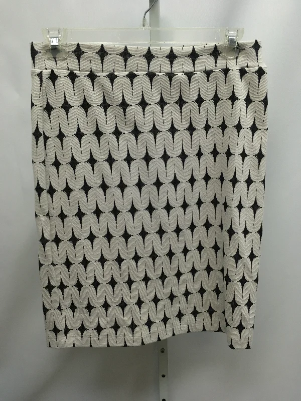 Size Large renee c. Cream/Black Skirt