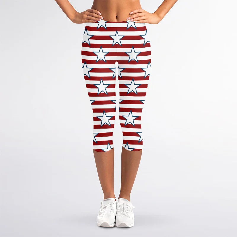 Red Striped USA Star Pattern Print Women's Capri Leggings