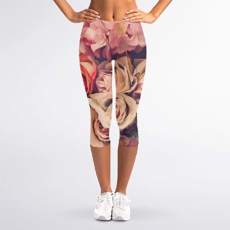 Retro Pink Roses Floral Print Women's Capri Leggings