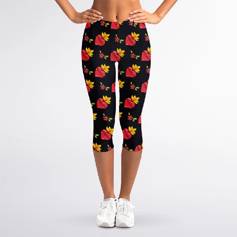 Sacred Heart Pattern Print Women's Capri Leggings