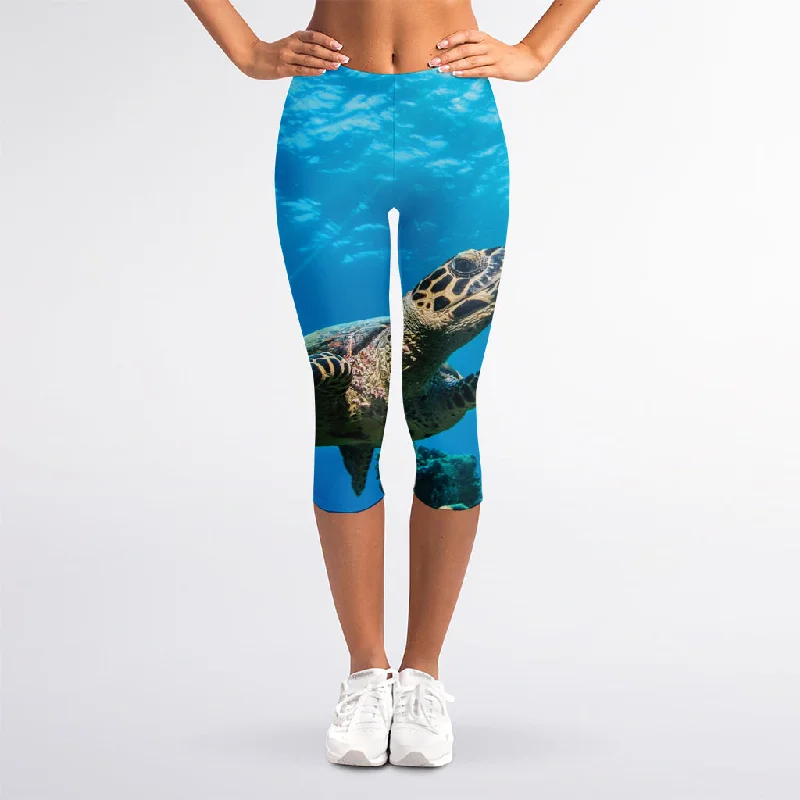 Sea Turtle Underwater Print Women's Capri Leggings