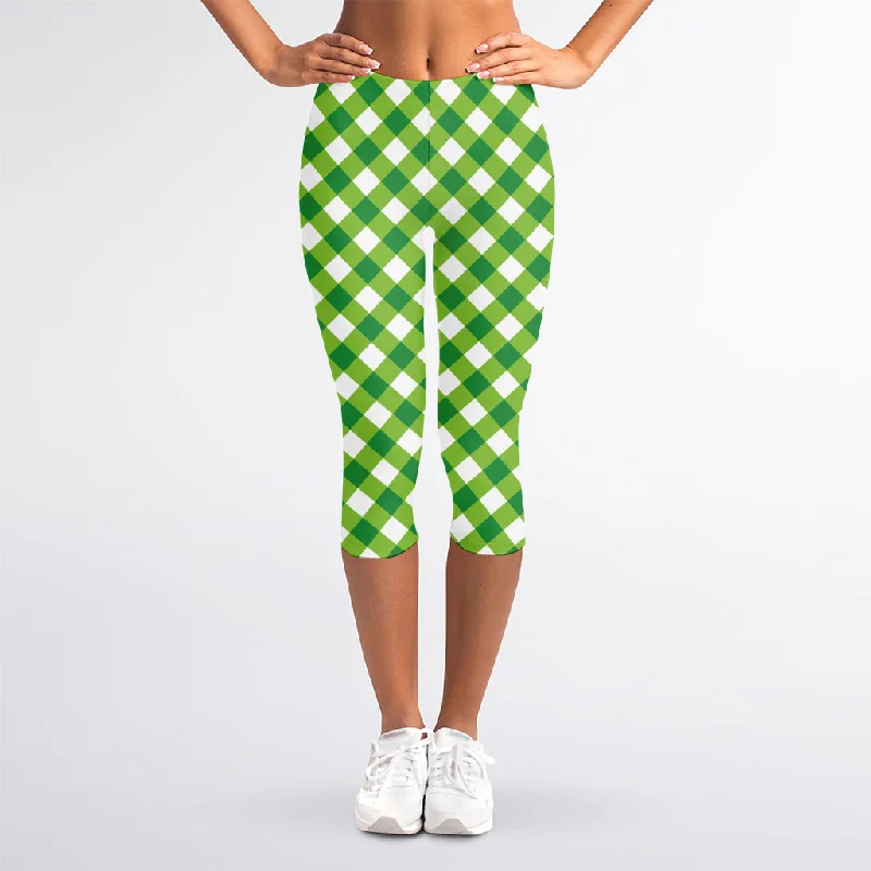 Shamrock Green And White Gingham Print Women's Capri Leggings